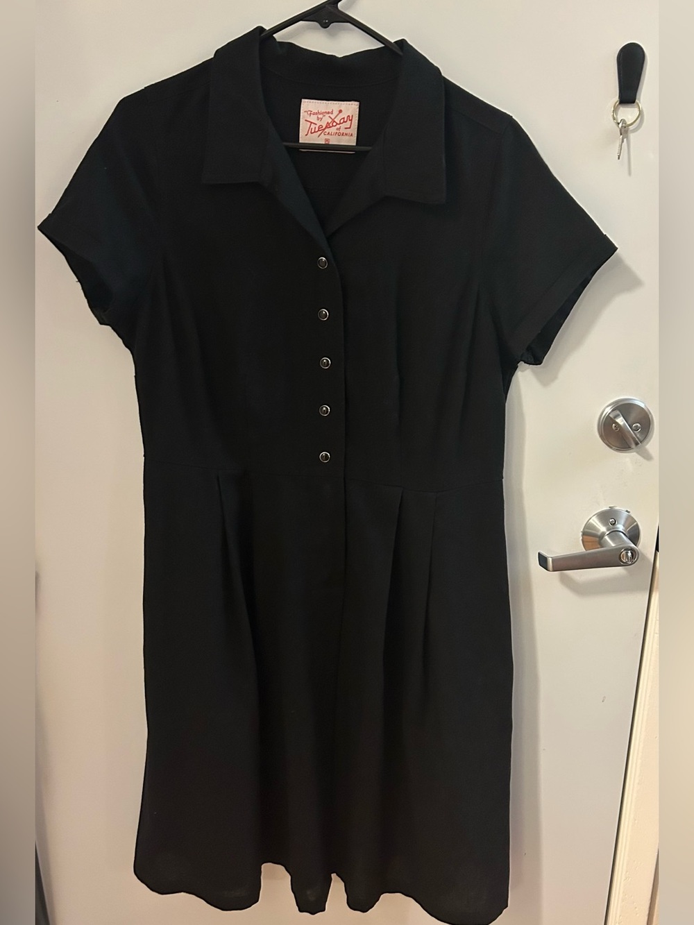 Tuesday California Black Collared Button-Front Dress